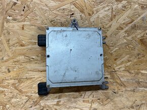 ŘÍDICÍ JEDNOTKA MOTORU HONDA CR-V 37820PHKG01 - 2