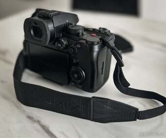 Panasonic LUMIX S5IIX - 2