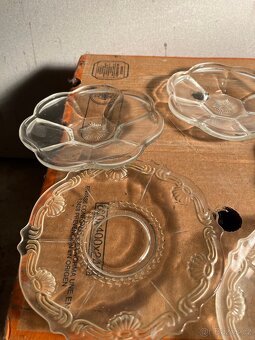 Skleněné talířky - 2