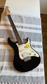 Elektrická kytara Yamaha EG 012 - 2
