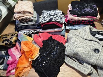 Balíček dámského oblečení velikost S - 2