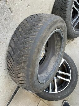 Zimní kola Neowinter s disky Dezent - 2