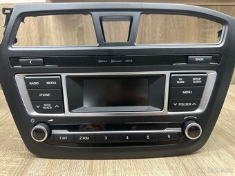 Rádio - Hyundai I20 - 2