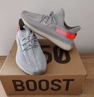 Adidas Yeezy Boost 350 V2 Tail Light - 2
