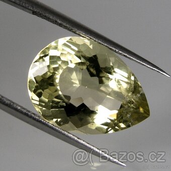 Křišťál-Křemen- kapka, modif. bril. - 9,39 ct. - 2