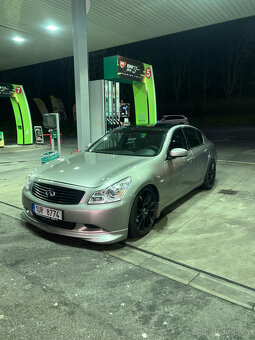Infiniti G35s - 2