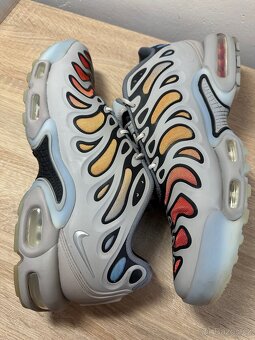 Nike AirMax Plus Drift - 2