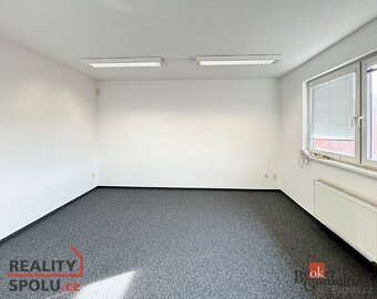 Pronájem, komerční/kanceláře, 21 m2, Plechanovova 694/23, Hr - 2