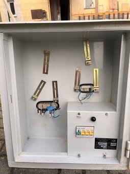 Elektroměrový rozvaděč AROVA SERVIS ES 6 1x25A/3+HDO šedý pr - 2