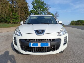 Peugeot 4007 2,2 HDI 115 KW 7 míst automat 4x4 - 2