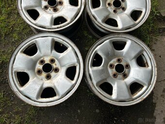 4 ks plechových disků Subaru 15" 5x100 - 2
