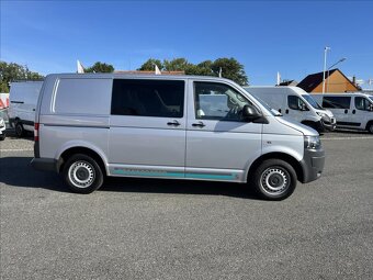VW T5 Transporter 2,0TDi, 6Míst, velmi pěkný bez koroze - 2