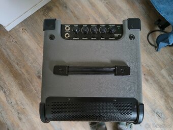 PEAVEY Max 208 baskytarove kombo - 2