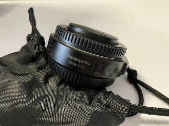 Panasonic Leica DG Elmarit 200/f2.8 - 2