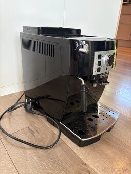 DeLonghi kávovar Magnifica S - 2