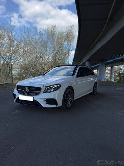 Mercedes-Benz E53 AMG 4MATIC+ kombi (2019)
320 kW | Benzín | - 2