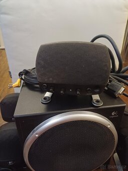 Reproduktory Logitech Z-640 (konfigurace 5.1) - 2