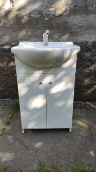 Rezervace: Umyvadlová skříňka s baterií šířka 50cm - 2