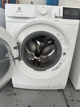 Pračka s sušičkou Electrolux EW7W447W 7 kg - 2