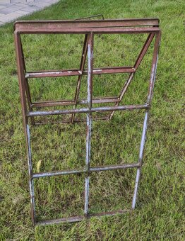 Stará statková okna - rám, chlev - 2