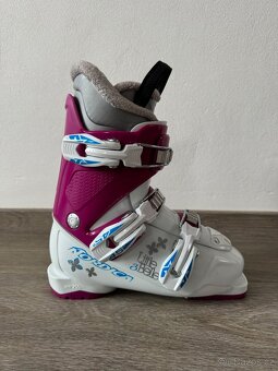 Lyžáky Nordica Little Belle 21,5 (EU 34) - 2