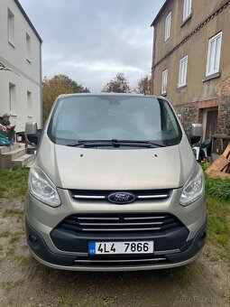 Ford Tourneo Custom - 2