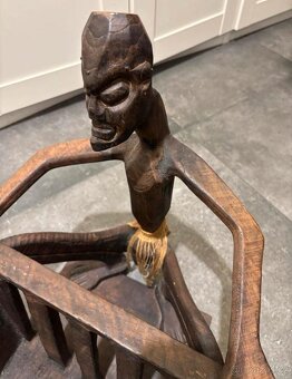 Krásná stará africká řezba - 2