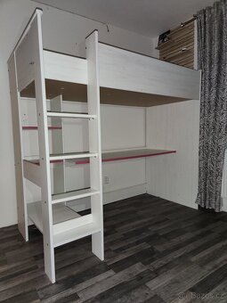 Postel (palanda se stolkem na počítač atd..) - 2