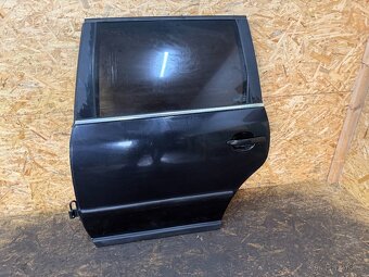 KOMPLETNÍ LEVÉ ZADNÍ DVEŘE VW PASSAT B5.5 KOMBI - 2