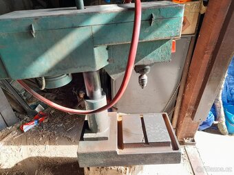 Stolní vrtačka - 2