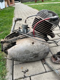Motor ČZ 150C - 2