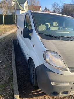 opell vivaro 1.9 tdi - 2