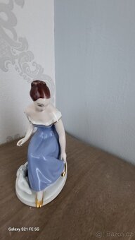 PORCELÁNOVÁ SOŠKA zn.ROYAL DUX - POPELKA - KRÁSNÁ - 2