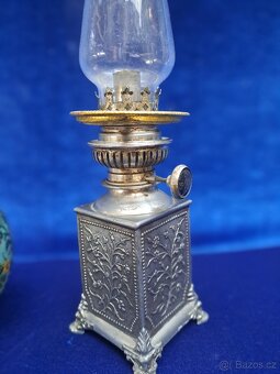 Petrolejová lampa kovová - 2