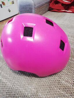 Dětské brusle a helma - 2