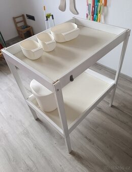 Přebalovací pult - 2