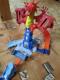 Hot Wheels Souboj s drakem - 2