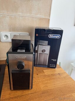 Kávomlýnek De’Longhi KG89 - 2