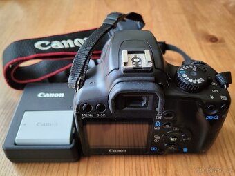CANON EOS 1000D + objektiv Canon 18-55 - 2