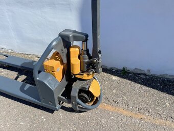 Použitý plně elektrický paletový vozík CBD15W-Li - 2