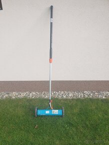 Ruční kypřič trávníku - gardena - 2