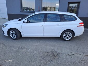 PEUGEOT 308 SW 1.2i 96kW combi, r.21 130000km ČR VELMI PĚKNÝ - 2
