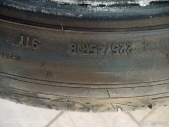 Good year EAGLE F1 225/45 R18 - 2