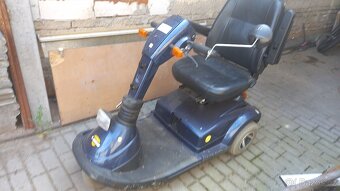 Prodám invalidni vozík lunu na opravu nebo nd - 2