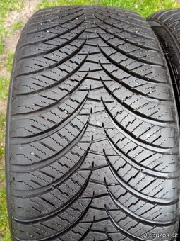 2 celoroční pneumatiky Falken 195/45/16 6,5mm - 2