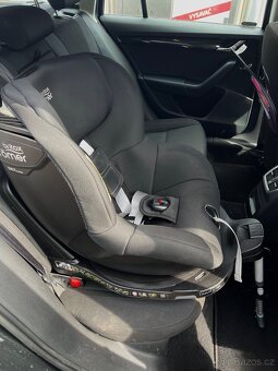 Autosedačka Britax Römer DualFix m i-Size - 2