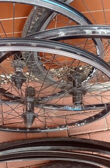 Mtb zadní kola a přední 26 - 2