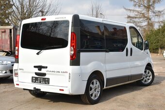HEZKÝ OPEL VIVARO 2.5 CDTI -- WESTFALIA -- WEBASTO -- SPANÍ - 2