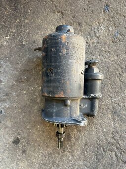 Startér - 2