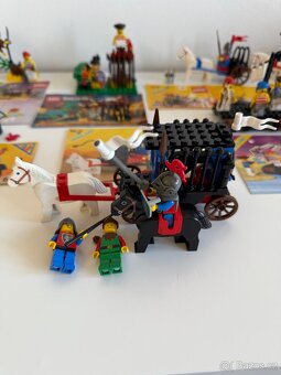 LEGO Piráti, Ostrované, Hrady - 2